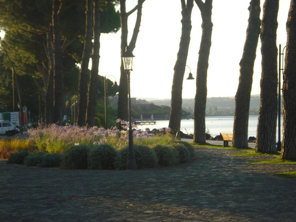 Relax In Piazzetta Casa E Appartamento Per Vacanze Trevignano Romano Exteriér fotografie