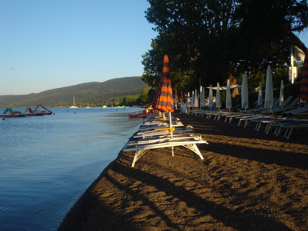 Relax In Piazzetta Casa E Appartamento Per Vacanze Trevignano Romano Exteriér fotografie